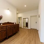 La Belle Etage